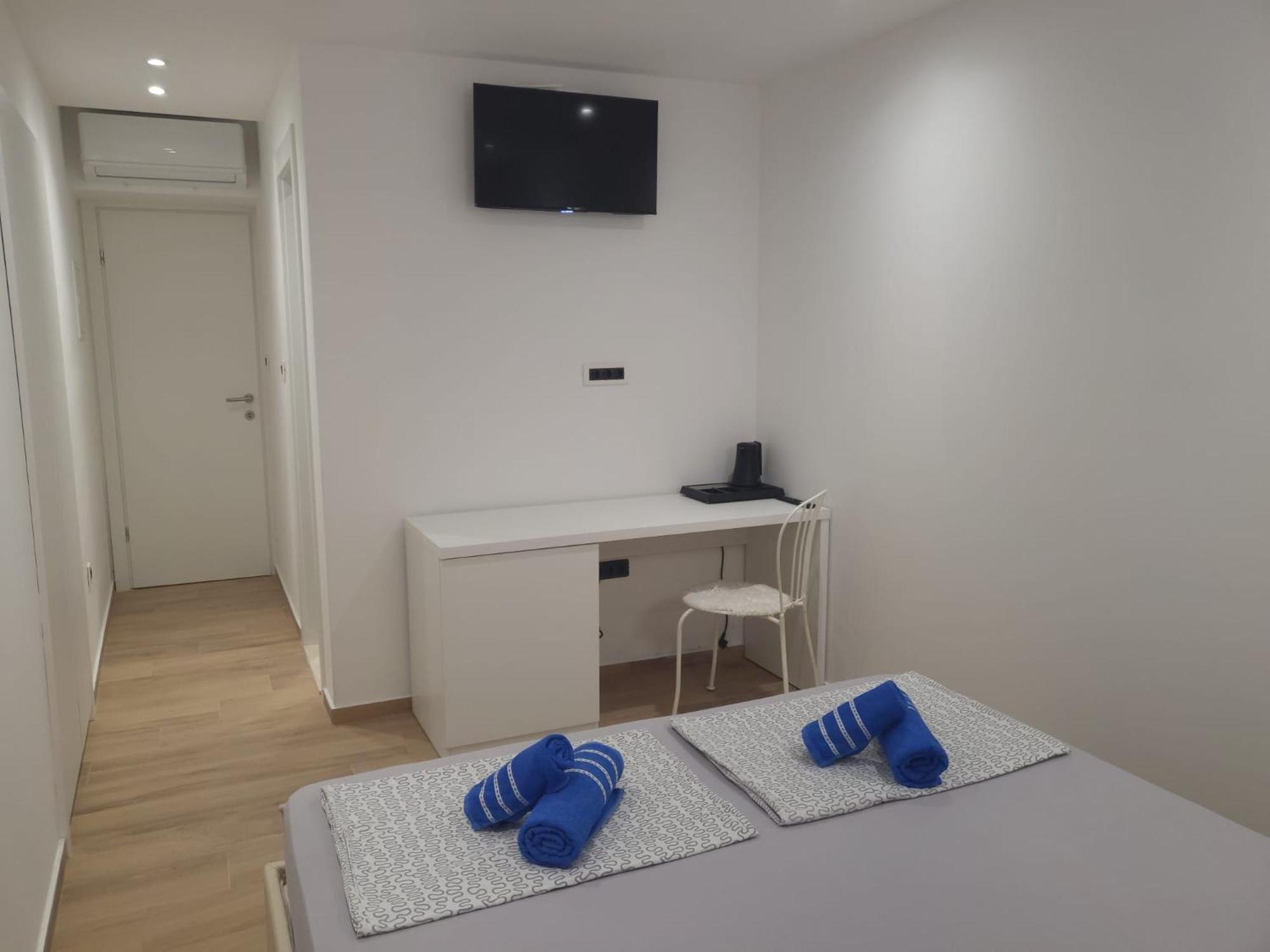 Old Town Bol Rooms Экстерьер фото